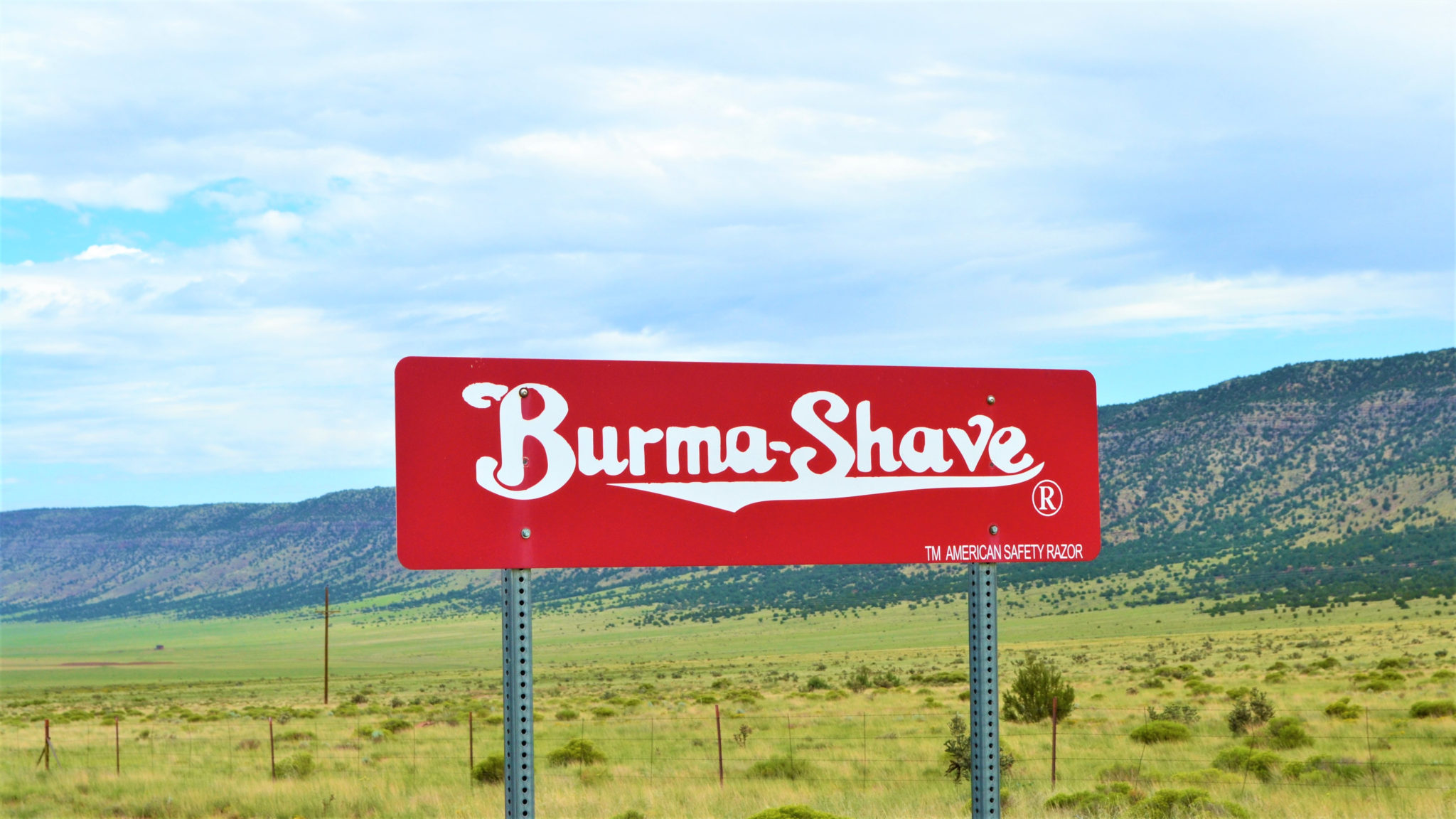 Burma Shave Signs WebsitePromoter   Shutterstock 1621545700 2048x1152 